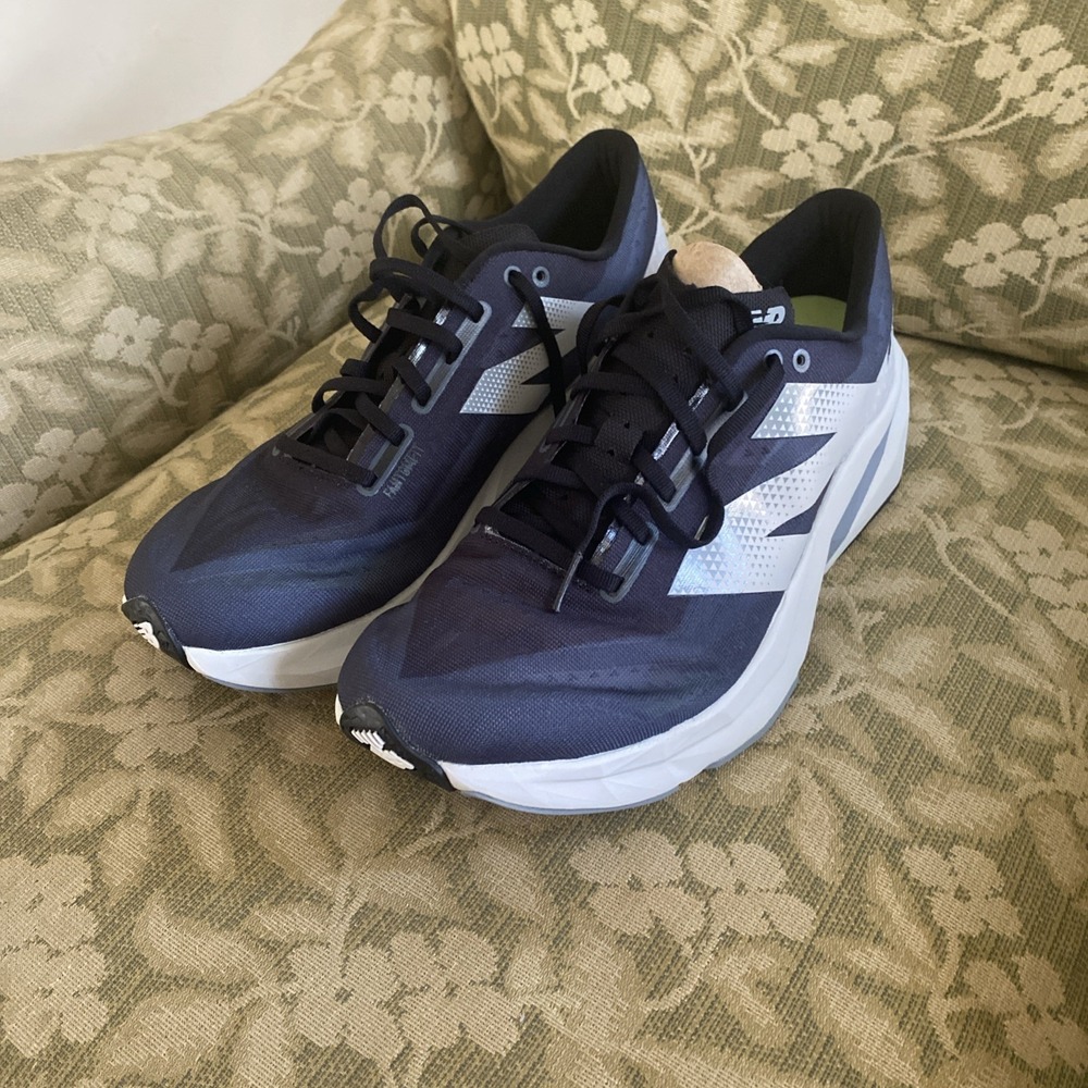 New Balance FuelCell Rebel v4 Shoe Mens Black Grey Road Running Size 11.5